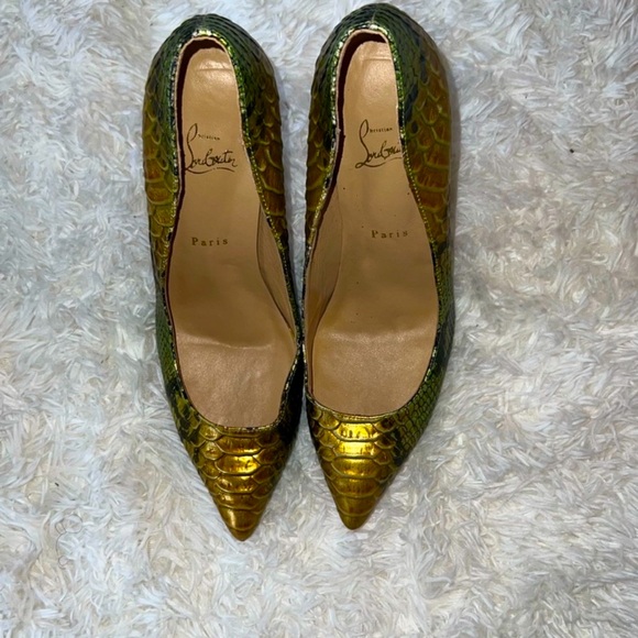 Christian Louboutin Shoes - Christian Louboutin So Kate Heels in Snake Skin print (NWOT) size 41 US 11
